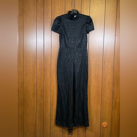 Alice + Olivia  Jorah Short-Sleeve Jumpsuit size 12 - Picture 6 of 16